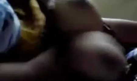 लौड़ा एक विशाल डिल्डो के इंग्लिश की सेक्सी मूवी साथ उसे बिल्ली भरता है