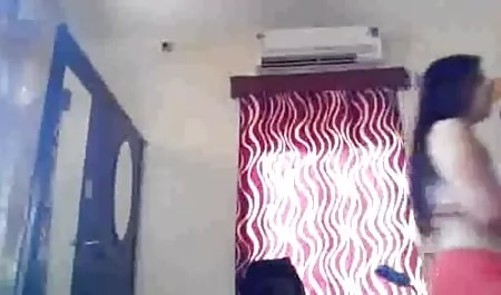 हॉट इंग्लिश पिक्चर सेक्सी फुल मूवी कुतिया एक डिक के ऊपर सवारी करती है