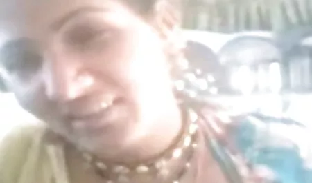 रेडहेड स्टेला कॉक्स विशाल स्तन के साथ इंग्लिश इंग्लिश सेक्सी मूवी गुदा मैथुन करना पसंद करता है