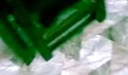 काले दस्ताने में दोस्त गुदा फूहड़ की मालिश करते हैं सेक्सी फिल्म इंग्लिश मूवी