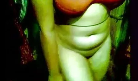संचिका गोरा मैगी उसकी इंग्लिश सेक्सी फिल्म मूवी उंगलियों पर cums