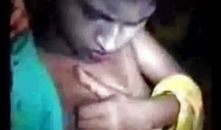 युवा, निविदा एशियाई इंग्लिश में फुल सेक्सी फिल्म बालों वाली बिल्ली के साथ एक आदमी द्वारा गड़बड़ हो जाता है