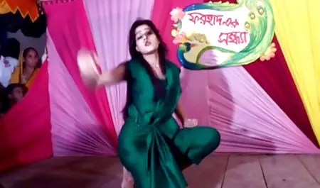दो युवा सेक्सी एशियाई लड़कियों ने गुलाबी सेक्सी वीडियो इंग्लिश मूवी थरथानेवाला के साथ बिल्ली के बाल काटे