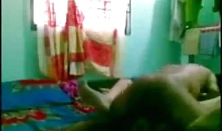 गोरा ने एक आदमी को जगाया और उसके पूरे शरीर सेक्सी मूवी हिंदी इंग्लिश को चाटने का आदेश दिया