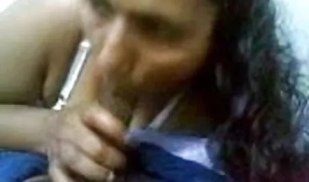 संचिका, लाल बालों वाली लड़की ने खुद को एक टैक्सी इंग्लिश सेक्सी फिल्म मूवी चालक को दिया