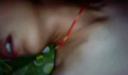 जिया इंग्लिश सेक्सी मूवी इंग्लिश पालोमा एक कठिन दिन के बाद आराम करती हैं