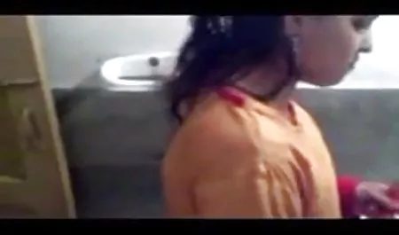 मस्कुलर मर्दाना कुशलता से सेक्सी इंग्लिश सेक्सी मूवी वीडियो स्लिम पतला लैटिना और गीली चूत और कडक चुदाई वाली गांड में कठोर चुदाई का सौंदर्य