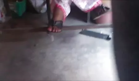 पूल के पास एक लंबा मुर्गा बेकार है इंग्लिश वीडियो सेक्सी मूवी