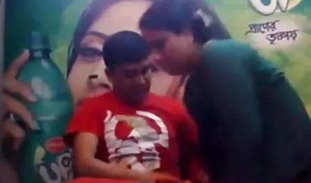 इस तरह से स्वास्थ्यकर्मियों ने काम के दौरान मौज सेक्सी इंग्लिश सेक्सी मूवी मस्ती की