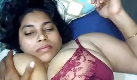 एक युवा रूसी लड़की के इंग्लिश पिक्चर सेक्सी मूवी साथ नाजुक सेक्स और मीठे क्यूनिलिंगस