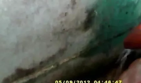 सेक्सी स्लट उसके योनी को इंग्लिश सेक्सी मूवी वीडियो में सहलाता है