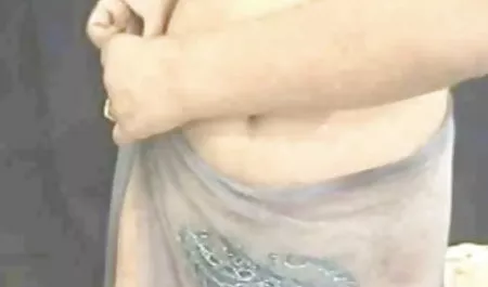 परिपक्व रेडहेड मैन एक मोटी डिक के सेक्सी इंग्लिश वीडियो मूवी साथ गुदा में एक युवा गोरा fucks