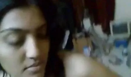 यंग सेंसी इंग्लिश फिल्म फुल सेक्सी ने सकुरा को एक तंग बीडीएसएम दिया