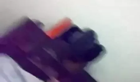 युवा फूहड़ मुश्किल कैमरे के सामने एक मोटी dildo के साथ उसे बिल्ली और गुदा मूवी सेक्सी इंग्लिश फिल्म fucks