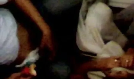 तीन सेक्सी एशियाई इंग्लिश सेक्सी मूवी फिल्म लड़कियों छात्र दिवस पर गड़बड़ हो