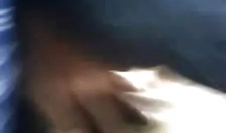 लड़का पड़ोसी की बेटी को खिड़की से बाहर झांकना पसंद करता इंग्लिश सेक्सी मूवी वीडियो था, लड़की, निश्चित रूप से, इसके बारे में जानती थी और कम उत्सुक नहीं थी, अंत में वे मिले