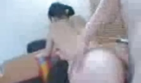 आदमी गुदा हिंदी सेक्सी मूवी इंग्लिश में एक युवा लड़की fucks और उसे मुंडा गधा licks