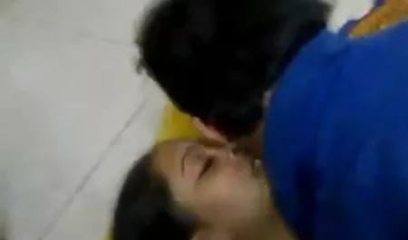 खूबसूरत गोरी चिट्टी इंग्लिश सेक्सी शॉर्ट मूवी तंग काली योनी तंग चूत