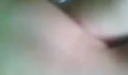 आधा गंजा कार्मेन मोटे तौर पर ब्लॉंडी इंग्लिश हिंदी सेक्स मूवी की जीभ को चोदता है