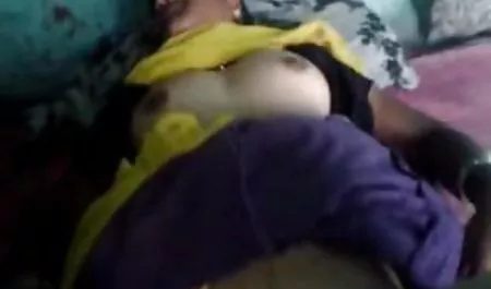 गंजा इंग्लिश पिक्चर सेक्सी मूवी सुंदर आदमी एक युवा पतली छोटी लड़की बेटी दोस्त fucks