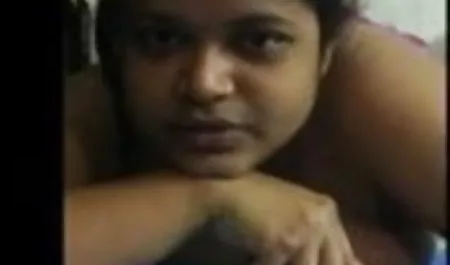 Tanned ब्लोंडी गेराज में एक बड़ा काला डिक बेकार है और गड़बड़ हो जाता इंग्लिश मूवी फिल्म सेक्स है