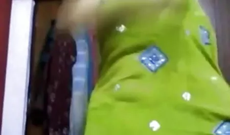 एक लंबे समय से दोस्त एक मालकिन बनने के लिए सहमत इंग्लिश में सेक्सी मूवी हो गए और, एक दोस्त के साथ बकवास करने के लिए एक गंदे वेश्या के रूप में तैयार हो गए