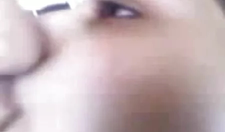 कास्टिंग में शर्मीली मूवी सेक्सी इंग्लिश फिल्म रेडहेड ने अपनी भूमिका का अच्छा प्रदर्शन किया