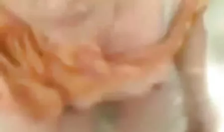 गोरी दिखाती है कि एक वास्तविक नौकरानी को क्या करना चाहिए, उसने एक एक्स एक्स एक्स सेक्सी मूवी इंग्लिश में डिक चाट लिया और उसे एक बिल्ली में चोदने दिया, और गुदा के लिए एक छोटा गधा तैयार किया
