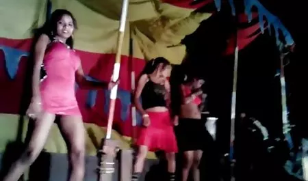 दो गर्म छात्रों को बकवास करना चाहते थे कि उन्होंने शिक्षक पर हमला किया, इंग्लिश सेक्सी मूवी ऑनलाइन उन्हें भी उसे बांधना पड़ा, लेकिन अंत में, इन शरारती महिलाओं को वही मिला जो वे चाहती थीं