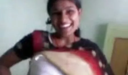 गर्म परिपक्व चीज पैसे के लिए हस्तमैथुन दिखाने के लिए सहमत इंग्लिश मूवी वीडियो में सेक्सी हुई