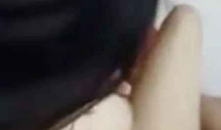 स्तन के बीच श्यामला इंग्लिश हिंदी सेक्स मूवी गड़बड़