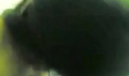श्यामला एक काले इंग्लिश हिंदी सेक्स मूवी आदमी के साथ क्रस्टेशियन fucks