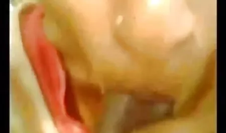 वह एक रसदार भावपूर्ण मंगा द्वारा प्रशंसा की जाती है इंग्लिश सेक्सी मूवी जिसमें उंगलियां और जीभ डूब जाती है, वह तब पसंद करता है जब एक मोटा बड़ा मुंह परिश्रम से उसके सिर को चूसता है