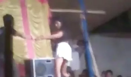 थोड़ी सी आहट के सेक्सी मूवी इंग्लिश बाद, मैंने ठीक से चूसा