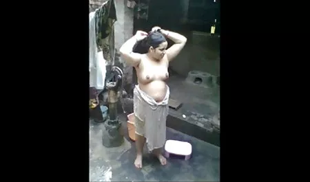 बस्टी ब्लोंड काट्या दो दोस्तों द्वारा गड़बड़ इंग्लिश फिल्म सेक्सी मूवी है
