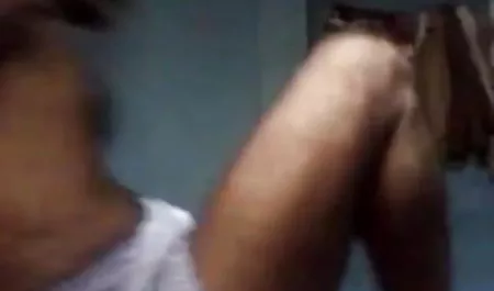 भव्य इंग्लिश मूवी फिल्म सेक्स श्यामला एक आदमी के साथ कुनी और कोमल सेक्स का आनंद लेता है