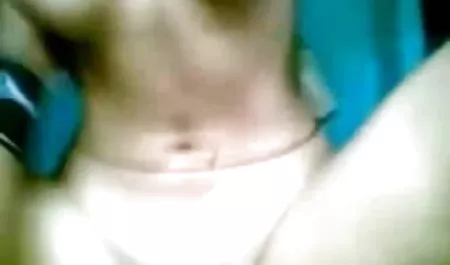 कैटरीना जेड उसकी बाहों में इंग्लिश वीडियो सेक्सी मूवी गुलाब के साथ एक nigga fucks