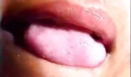 सुंदर लैटिना सेक्सी बफ इंग्लिश मूवी मुश्किल कमबख्त प्यार करता है