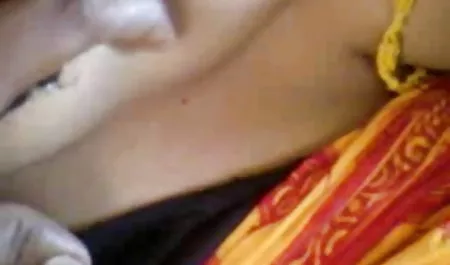 बूट्स में गोरा लंबे तैरने के इंग्लिश सेक्सी मूवी हिंदी में बाद गड़बड़ हो जाता है