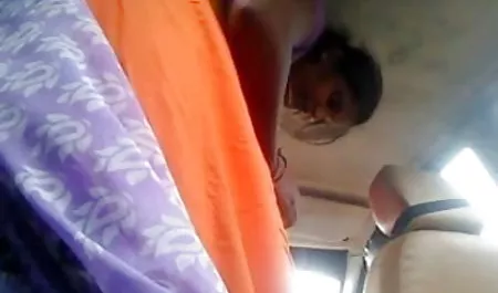 अधोवस्त्र में सुनहरे बालों वाली कुतिया एक मोटा मुर्गा बेकार सेक्सी इंग्लिश मूवी सेक्सी इंग्लिश मूवी है