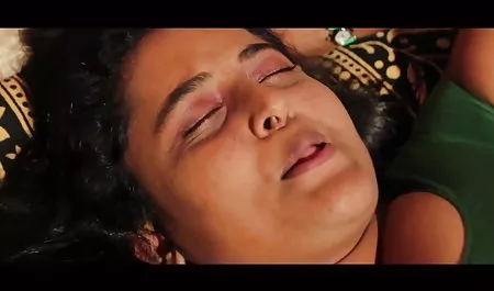 सेक्सी बेब एक हिंसक गधा हिलाता है सेक्सी मूवी इंग्लिश पिक्चर और एक ट्रेनर के साथ fucks