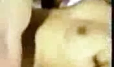 Frisky सेक्सी काली औरत सेक्सी मूवी इंग्लिश गड़बड़ पूल के आसपास शांत