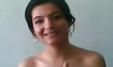दोस्त ने अपनी गर्लफ्रेंड के इंग्लिश सेक्स मूवी सेक्स लिए एक सरप्राइज दिया