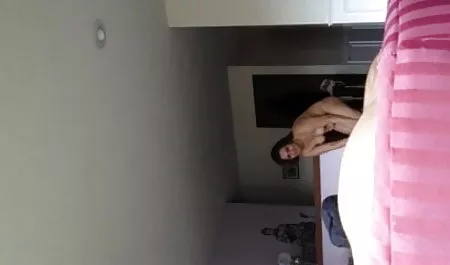 रेडहेड जेम्स मैया की चूत वाइब्रेटर को चोदता हिंदी सेक्सी मूवी इंग्लिश है
