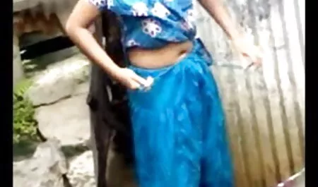 कामुक अधोवस्त्र में जर्मन गोरा सेक्सी इंग्लिश सेक्सी मूवी सोफे पर fucks
