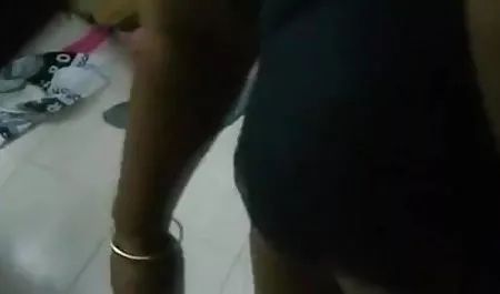 इस युवा कुतिया पर स्वास्थ्य के साथ कुछ समस्याओं, और इंग्लिश फुल सेक्सी मूवी उसके पति, एक एम्बुलेंस है, जो चाची के लिए आया था बुलाया यह जांच की और कहा कि यह केवल निगर शुक्राणु ठीक किया जा सकता, पति मदद काँसे के रंग का के लिए एक पड़ोसी, जो अपनी पत्नी की बीमारी ठीक हो बुलाया