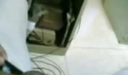 लड़कियां पूल के पास पिसती फुल सेक्सी इंग्लिश मूवी हैं