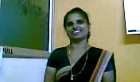 श्यामला डैनी डेनियल इंग्लिश सेक्सी मूवी बालों वाली बिल्ली के साथ cunnilingus प्राप्त है
