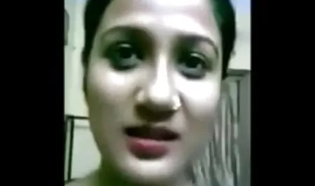 पहले से ही टूटे हुए इंग्लिश सेक्सी मूवी इंग्लिश छेद के साथ युवा पोर्न स्टार 2016