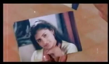 कुतिया अपने पड़ोसी से इंग्लिश सेक्सी फिल्म मूवी अपनी चूत में आग लगाने के लिए भीख माँगती है